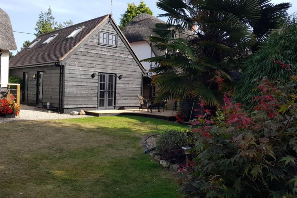 Riverside Lodge Pied A Terre Fordingbridge Exterior foto